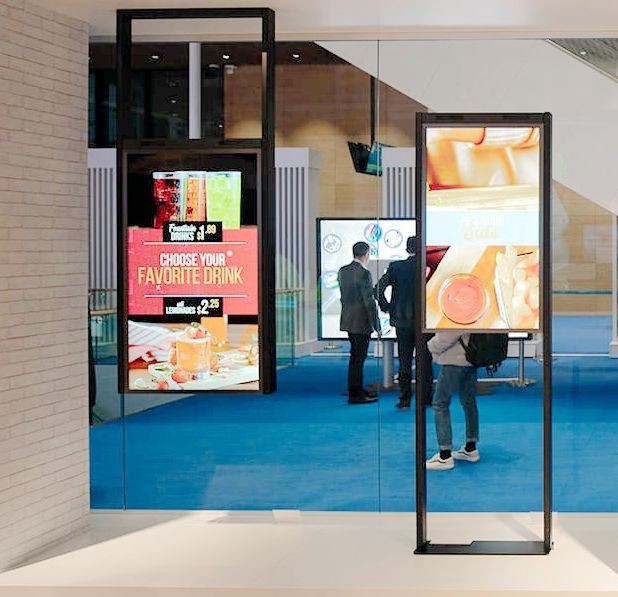 Window LCD Advertising Screen