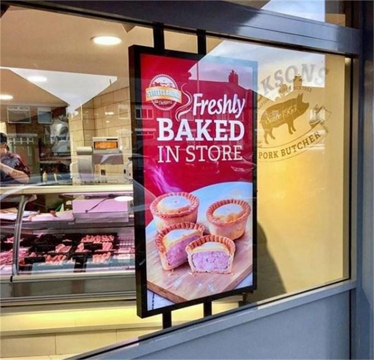 65 75 86 Inch 3000nits Window Facing Display